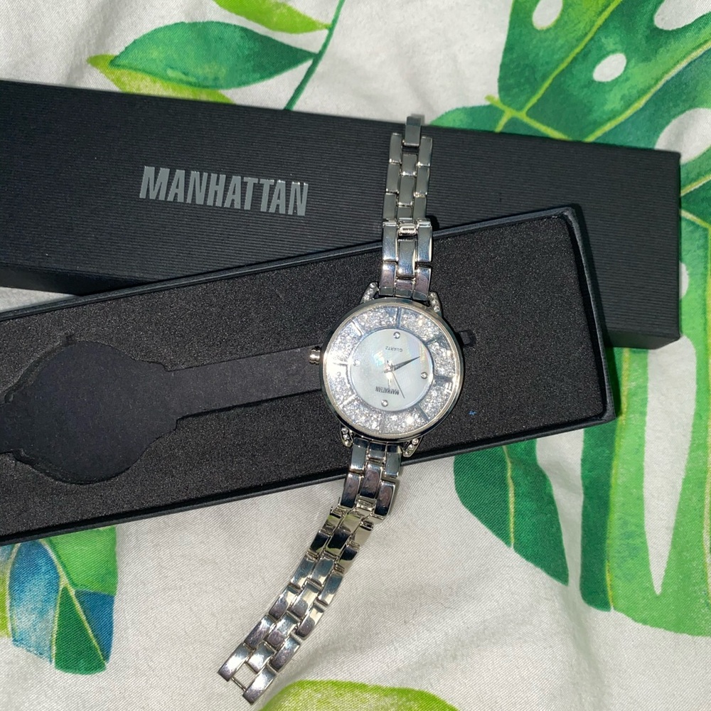 Manhattan Quartz watch